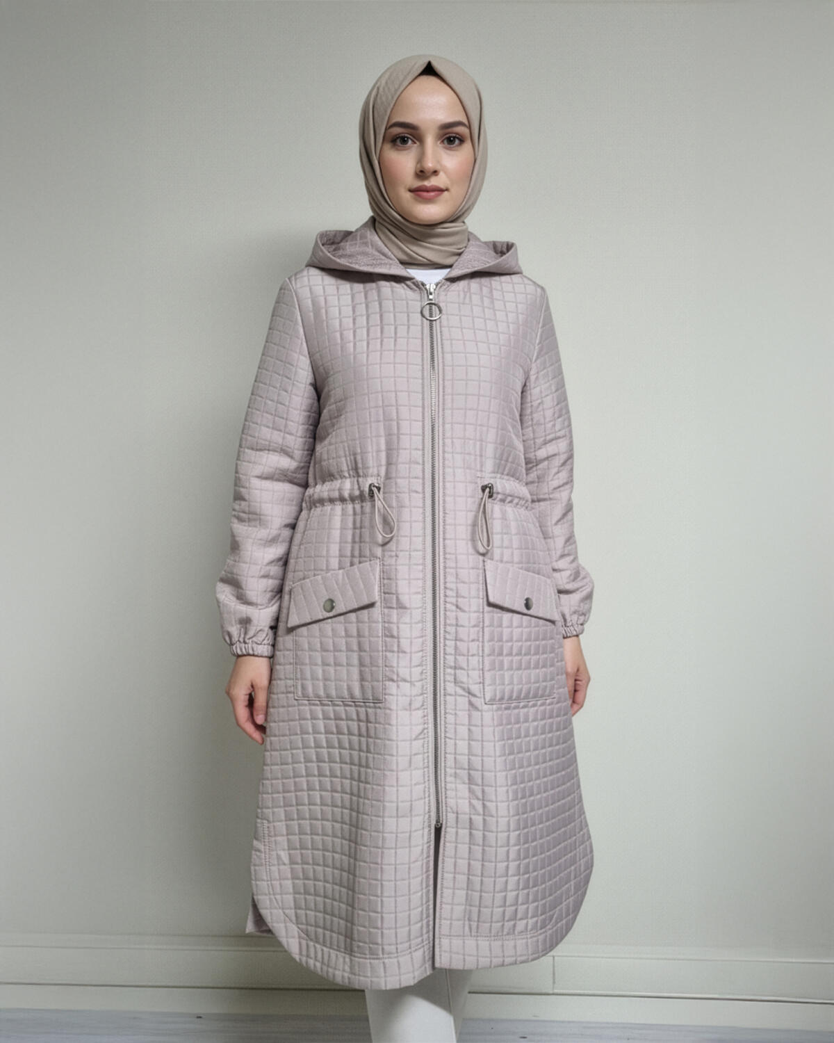 TORBA CEPLİ KAPŞONLU KISA MONT TORBA CEPLİ KAPŞONLU KISA MONT