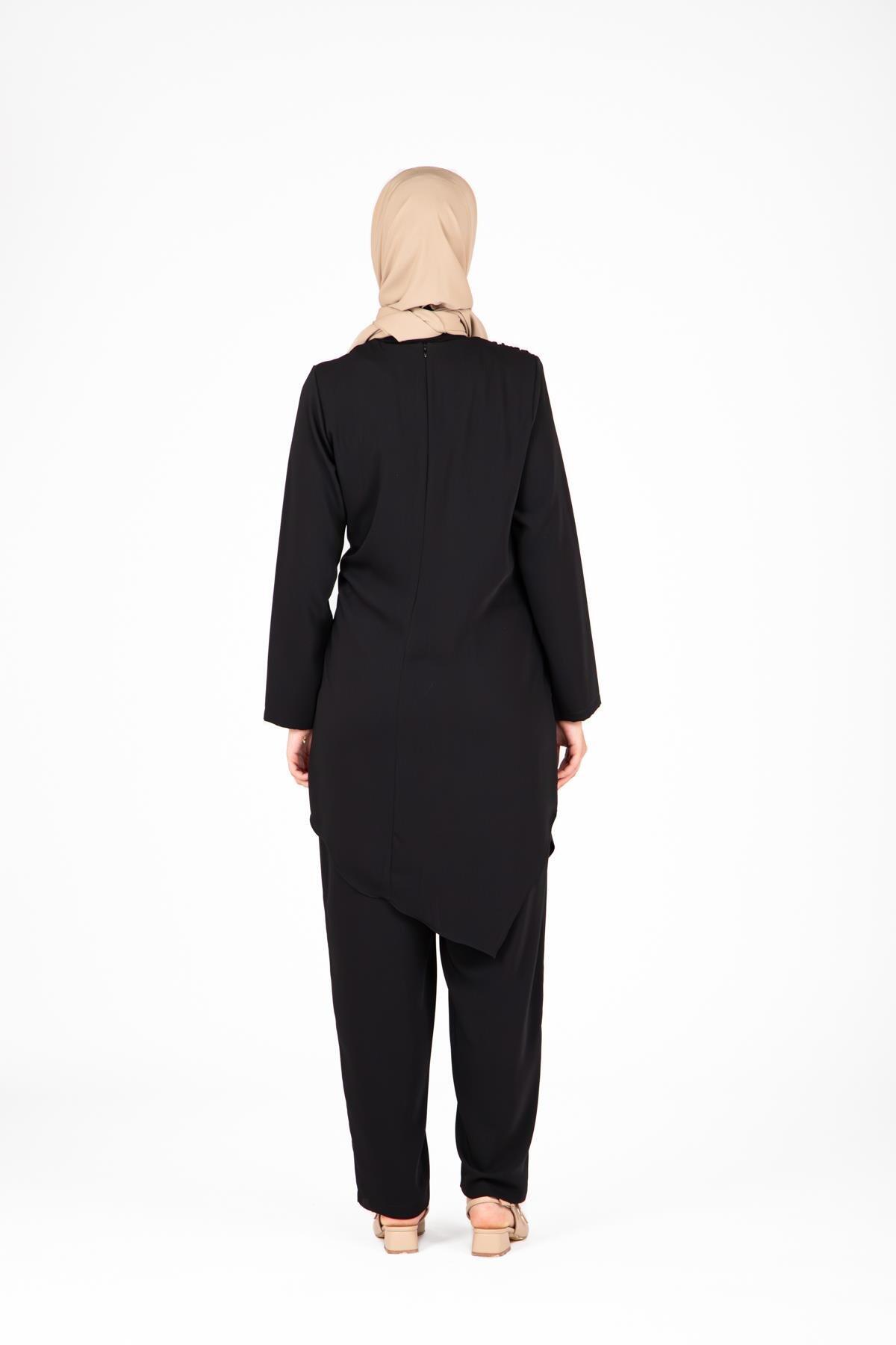 TOKA DETAYLI PANTOLONLU TAKIM