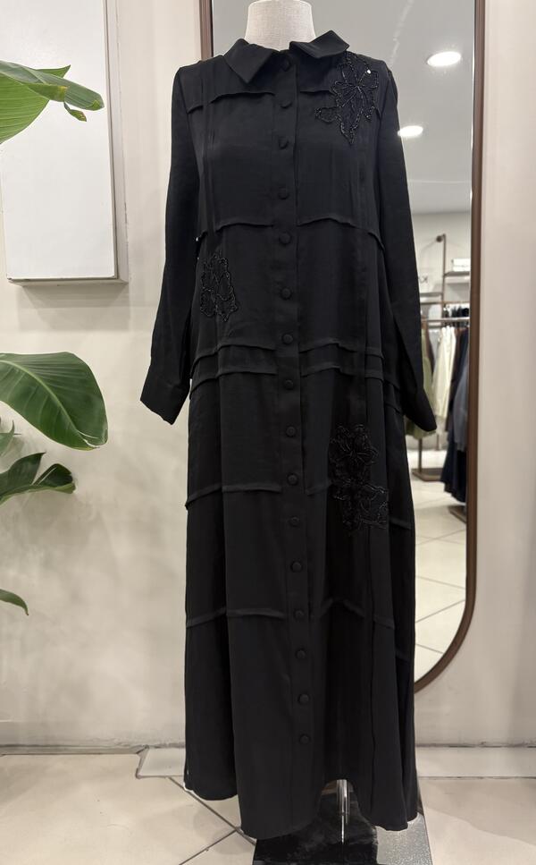 BİYE DETAYLI ÇİÇEK İŞLEMELİ ELBİSE