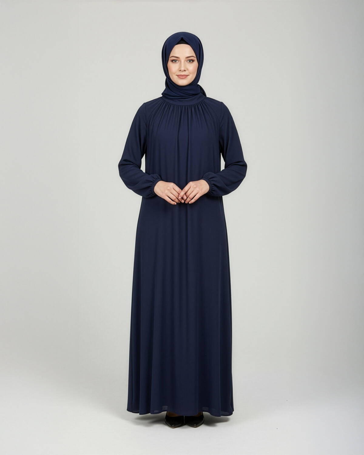 YAKA BÜZGÜLÜ RAHAT KALIP ELBİSE