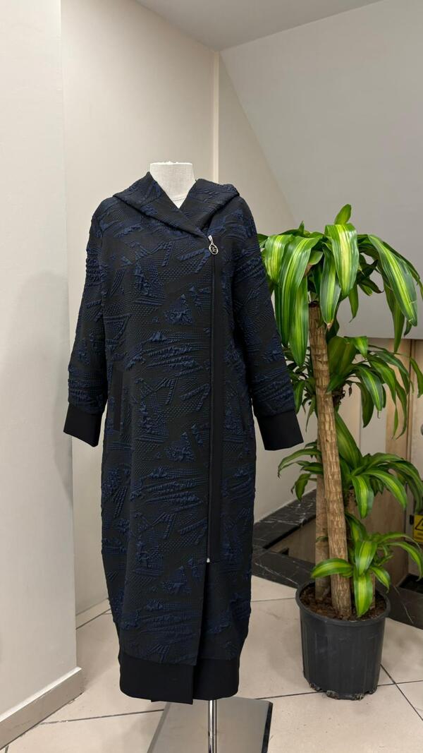 JAKARLI ŞAL YAKA DESENLİ KAP