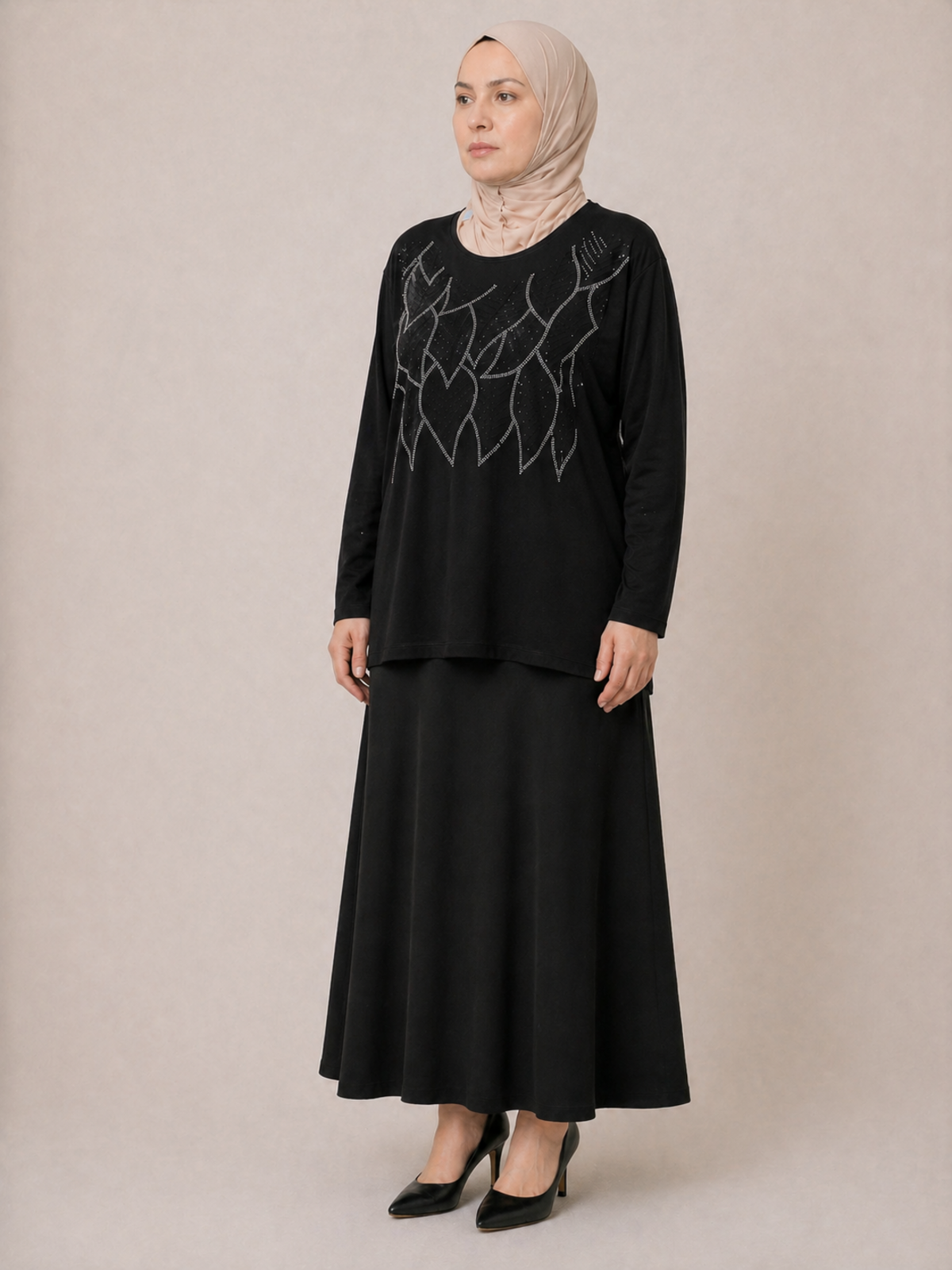 YAPRAK TAŞ İŞLEMELİ BLUZ