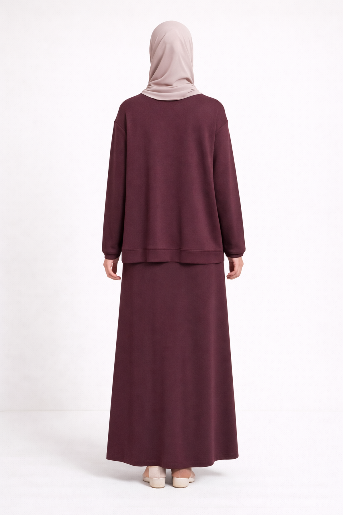 PARÇA GARNİLİ ETEKLİ TAKIM