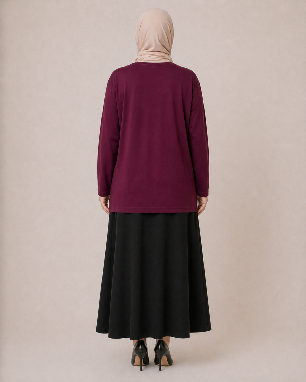 YAPRAK TAŞ İŞLEMELİ BLUZ