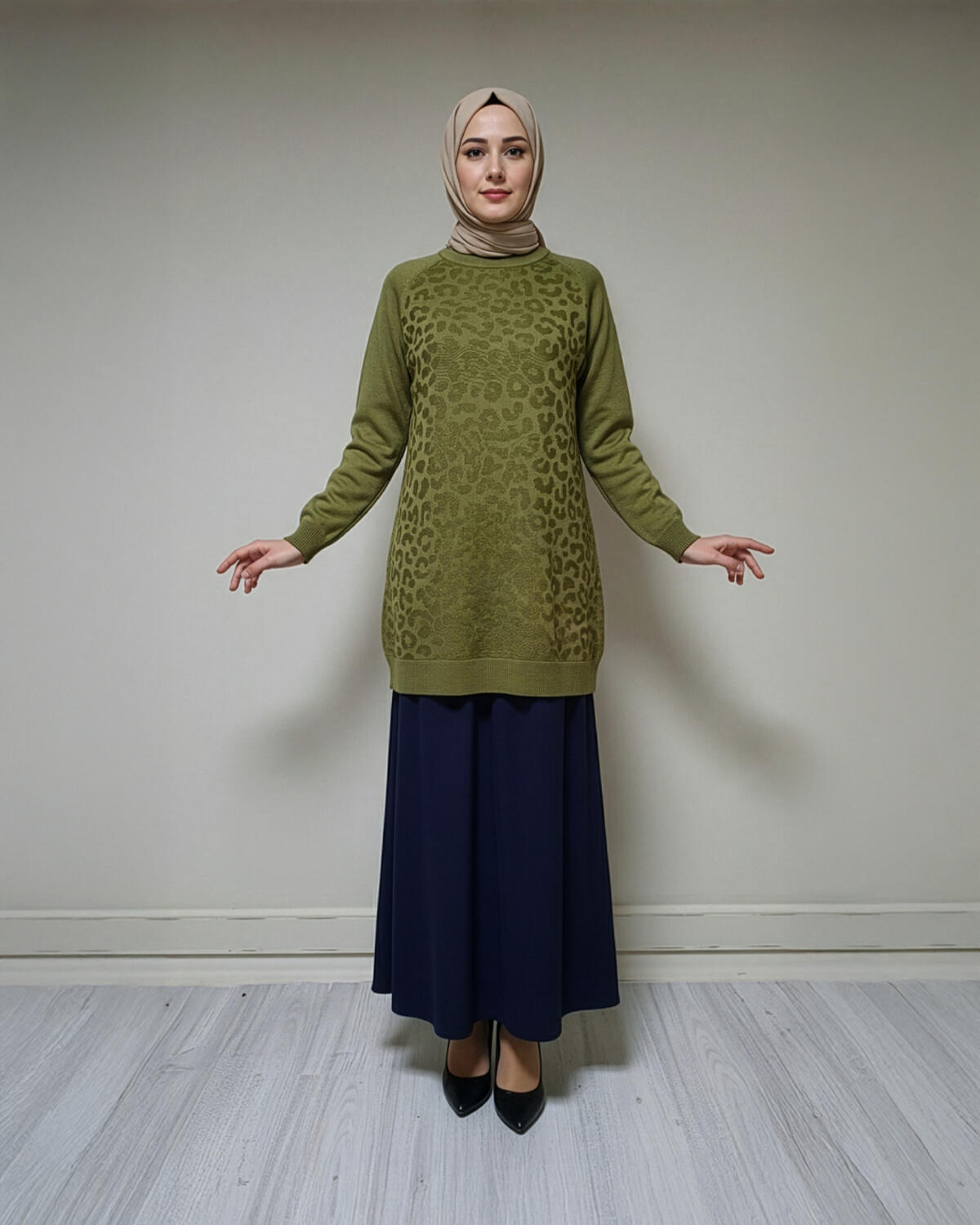 ÖNÜ LEOPAR TRİKO TUNİK