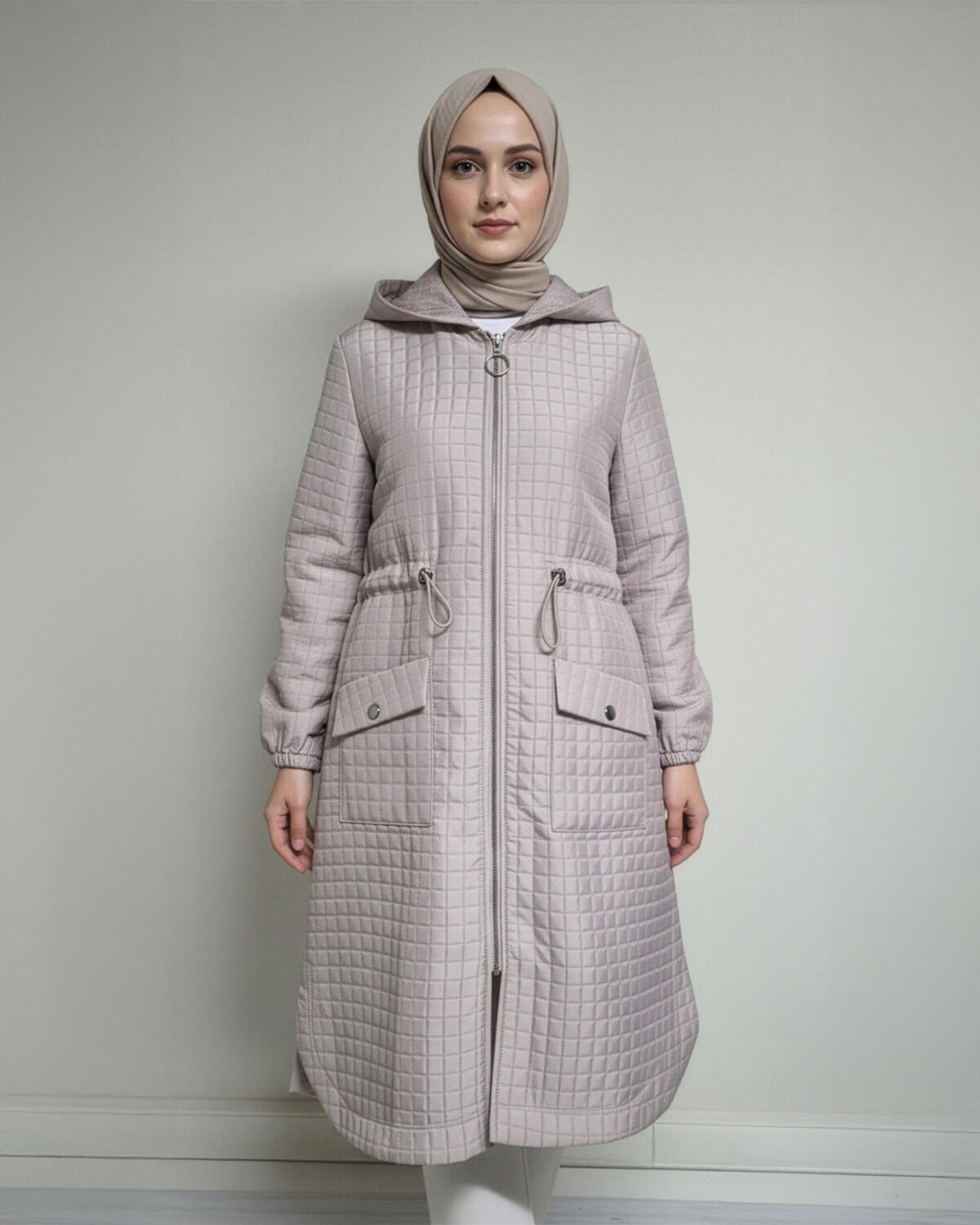 TORBA CEPLİ KAPŞONLU KISA MONT TORBA CEPLİ KAPŞONLU KISA MONT