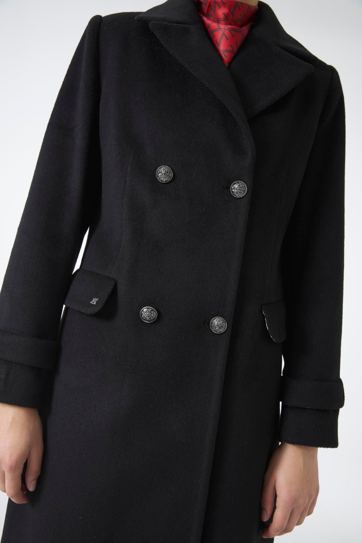 KRUVAZE YAKA ÇİFT DÜĞME KABAN