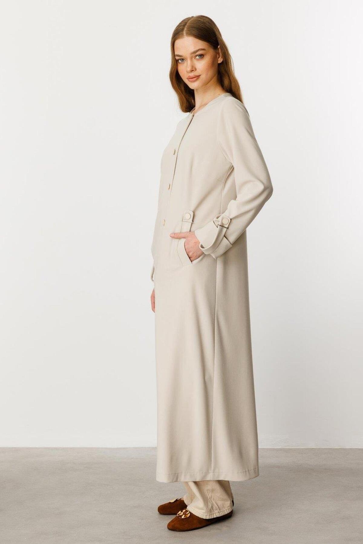 DÜĞME DETAYLI KOL APOLETLİ KAP DÜĞME DETAYLI KOL APOLETLİ KAP