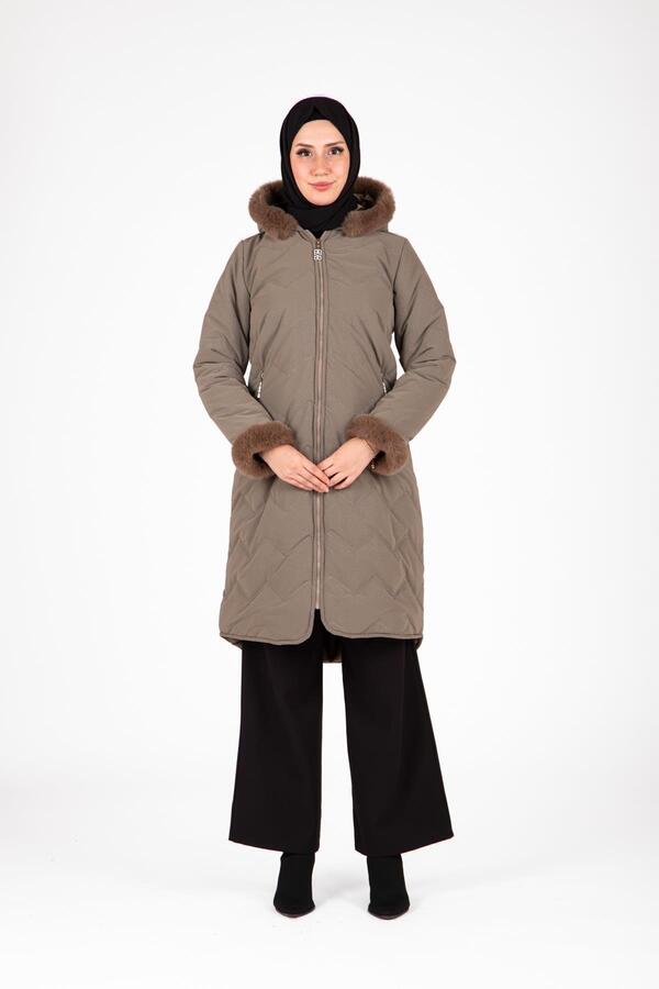 PELUŞLU KAPİTONE MONT