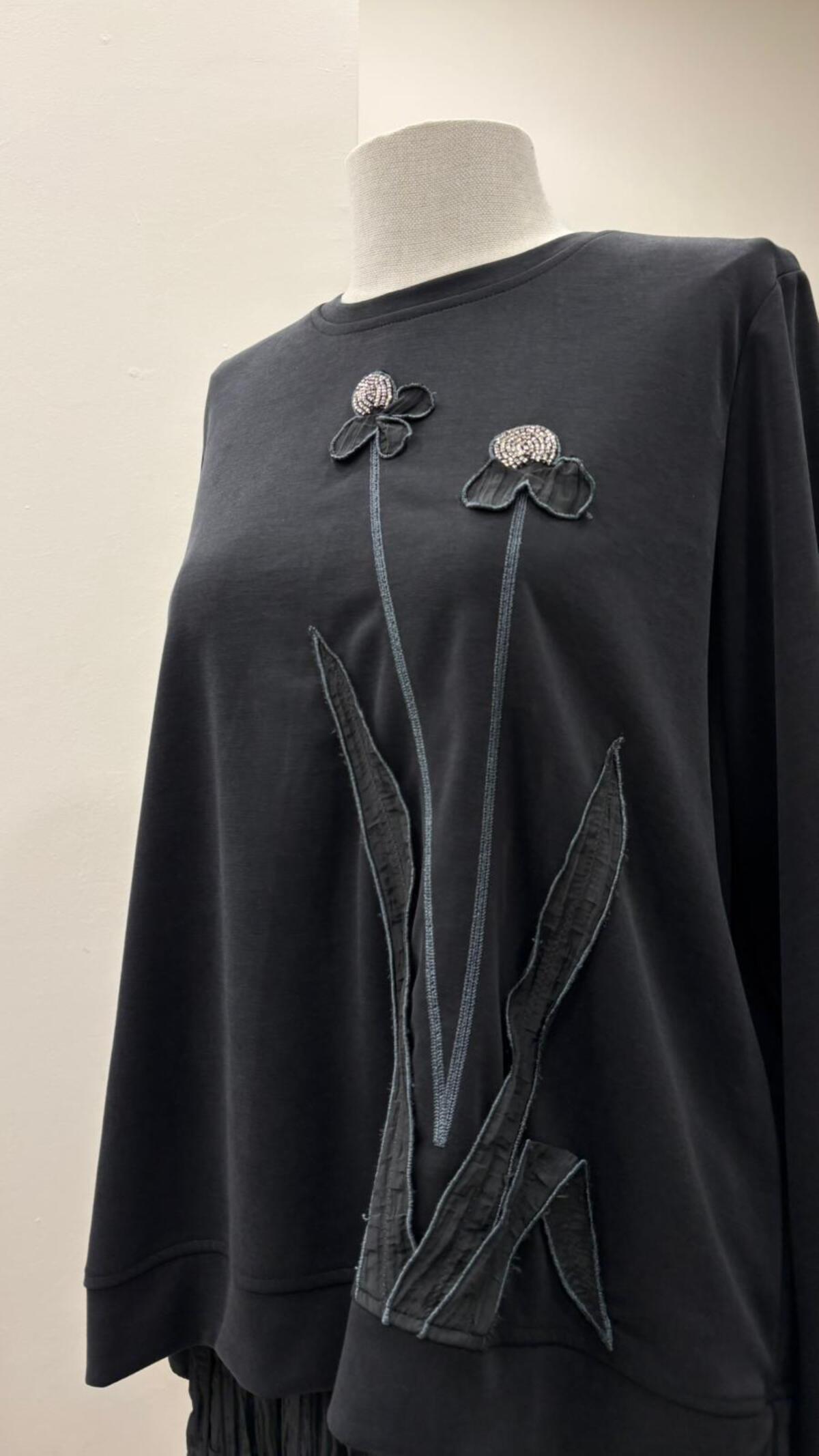 KRAŞLI DESENLİ ETEKLİ TAKIM