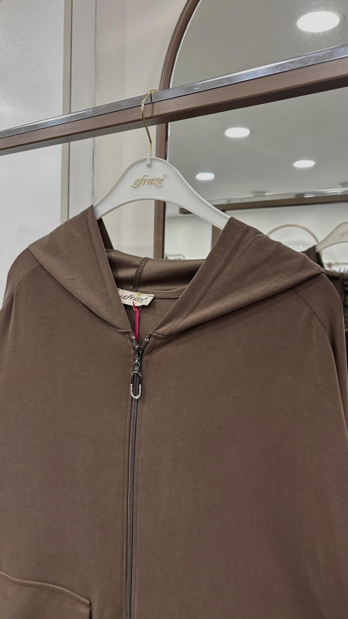 KAPŞONLU CEPLİ DÜĞME DETAYLI KAP